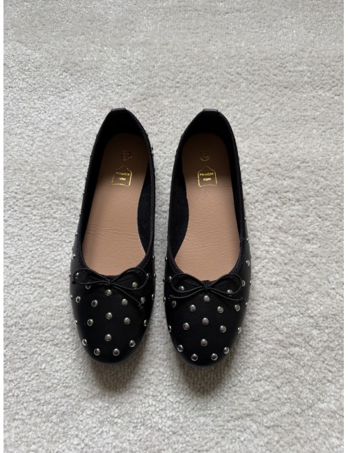 Ballerines noires à clous