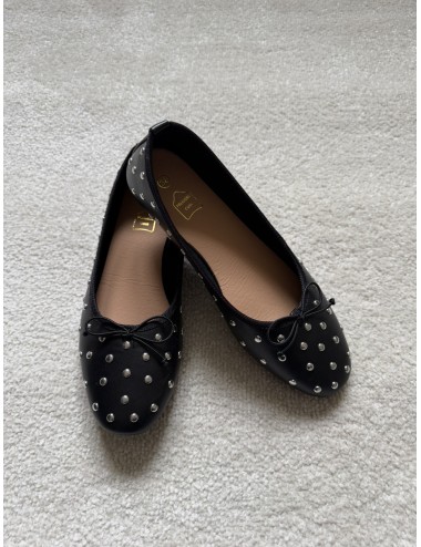 Ballerines noires à clous