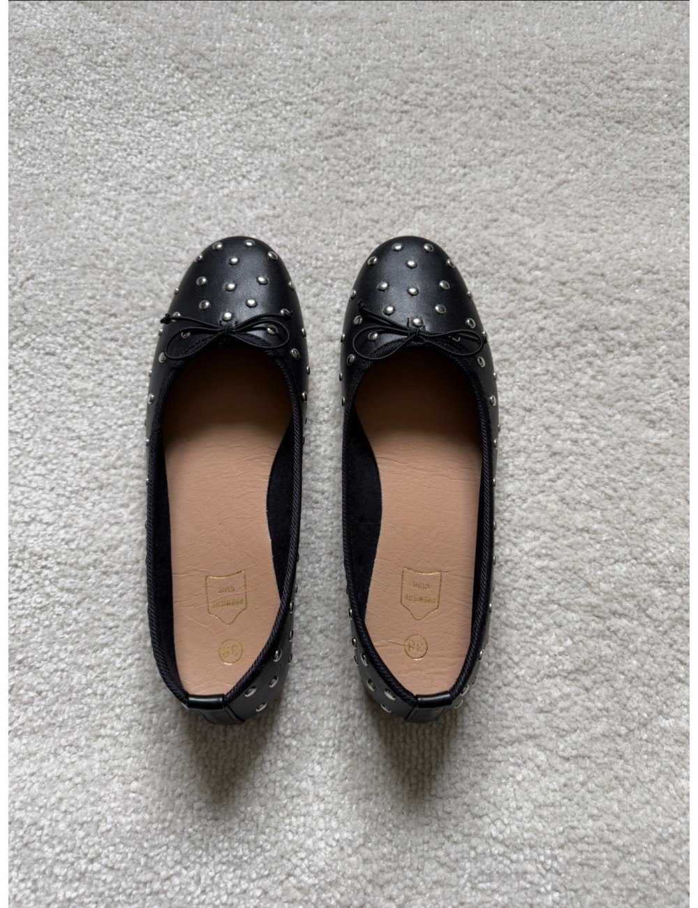 Ballerines noires à clous