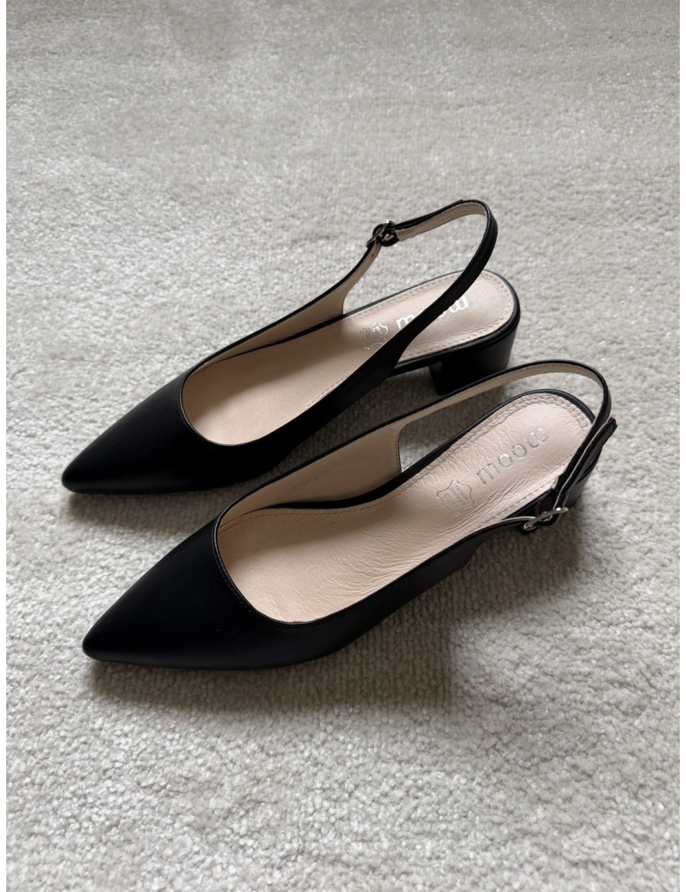 Escarpins slingback noirs à talons