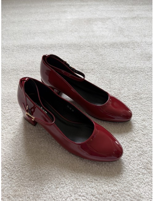 Babies à talons vernies bordeaux