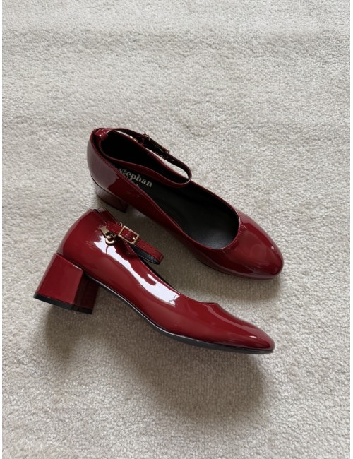 Babies à talons vernies bordeaux