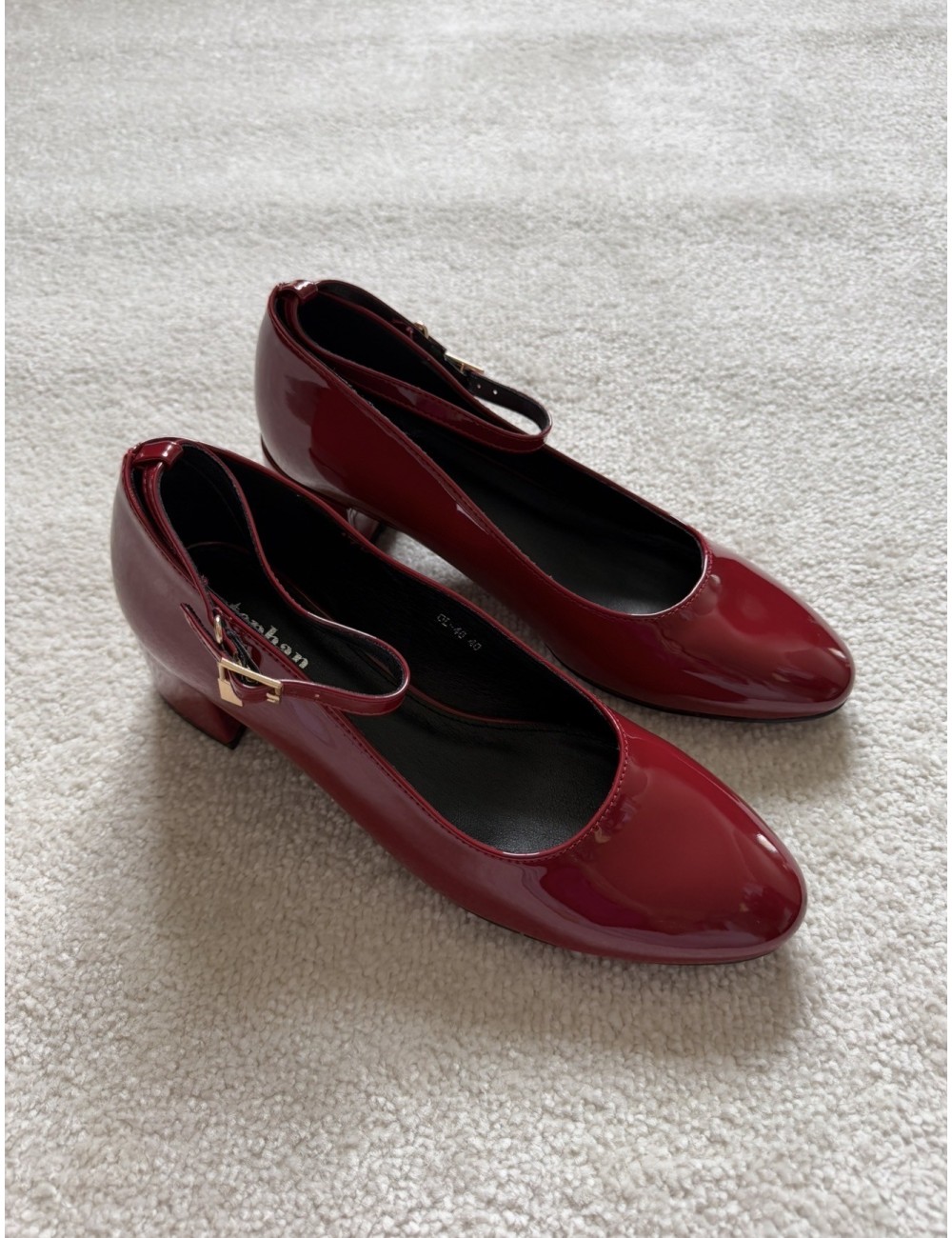 Babies à talons vernies bordeaux