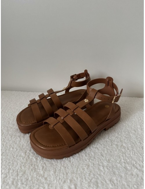 Sandales marrons avec détail doré