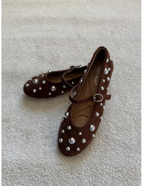 Ballerines marron à clous