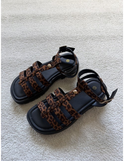 Sandales marrons avec détail doré